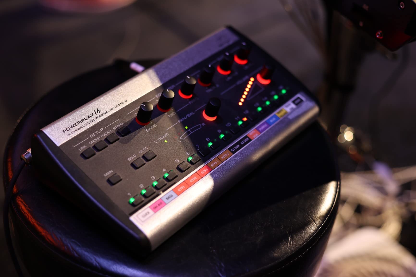 Behringer POWERPLAY P16-M 16 Channel Digital Personal Mixer